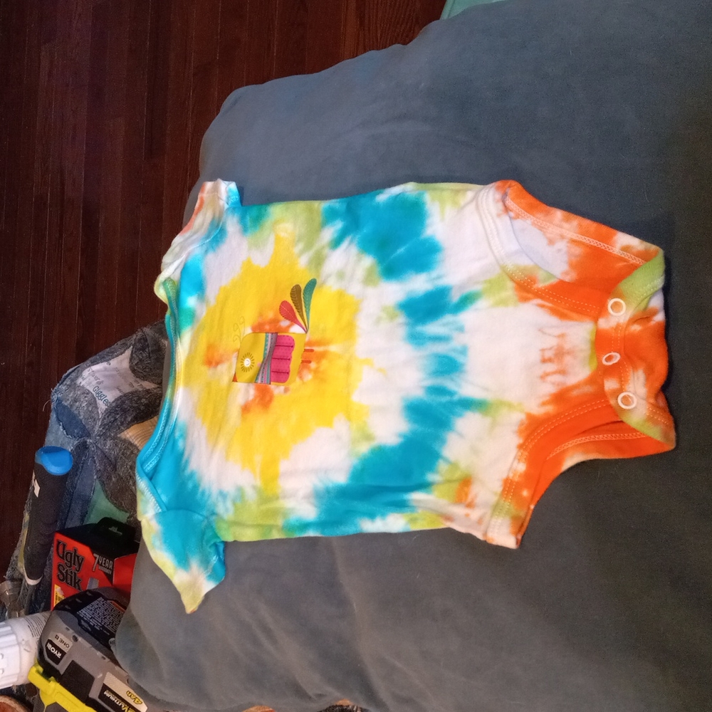 Onesie - Picture 2 of 5